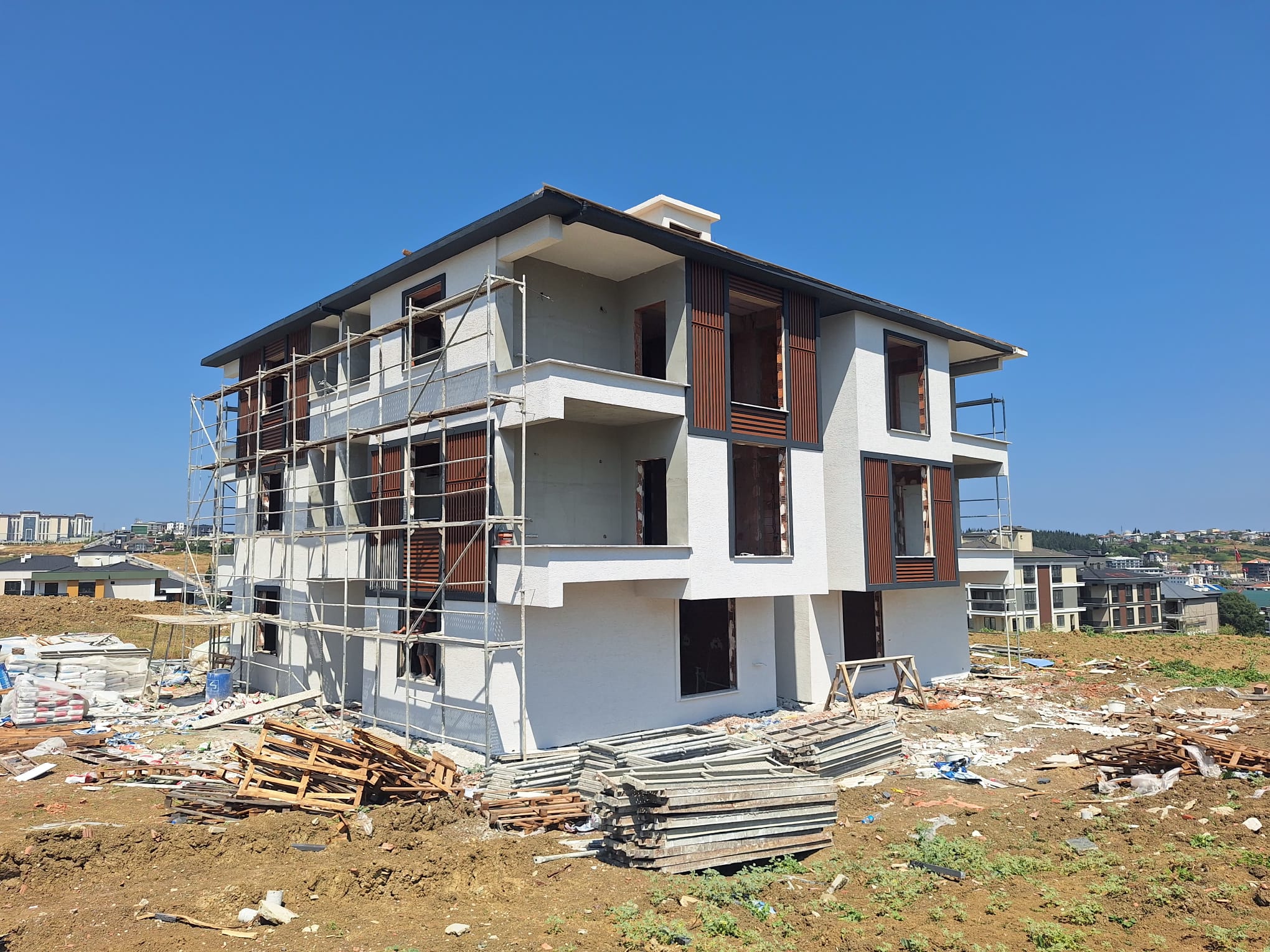 Yalova inşaat — Öz Kral İnşaat devam eden konut projesi